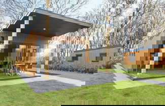 Foto 1 - Luxurious Lodge With Airco, Located Beside a Lake