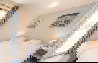 Foto 2 - Nice Lodge With two Bathrooms, on a Holiday Park at 1.5 km. From the Beach