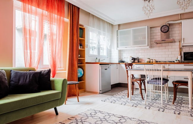 Lovely Flat w Balcony 5 min to Istiklal Ave - Foto 6