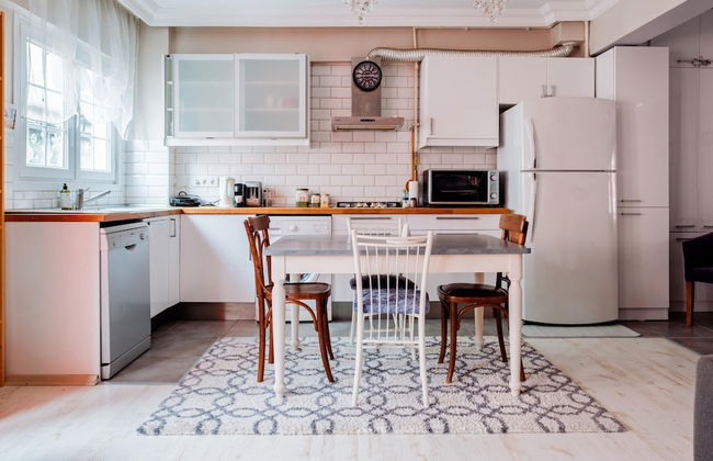 Lovely Flat w Balcony 5 min to Istiklal Ave - Foto 3