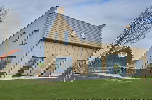 Foto 1 - Villa by Lake Veere With Modern Amenities
