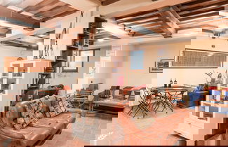 Foto 3 - Broom apt With Shared Pool