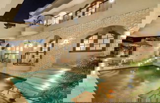 Foto 1 - Azure Luxe Villa in Canggu: Pool Side 1