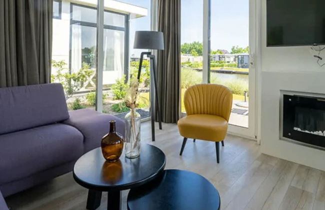 Chalet on the Water at the Beautiful Veluwemeer - Photo 9
