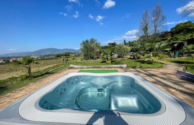 Spoleto Poolside - apt Sleeps 4 on Beautiful Campus - 1 km max Spoleto Central - Foto 8
