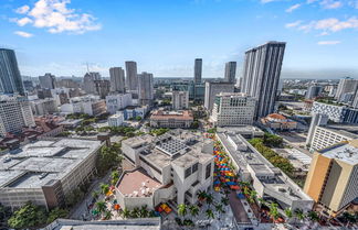 Photo 1 - Spacious Apartment with City View