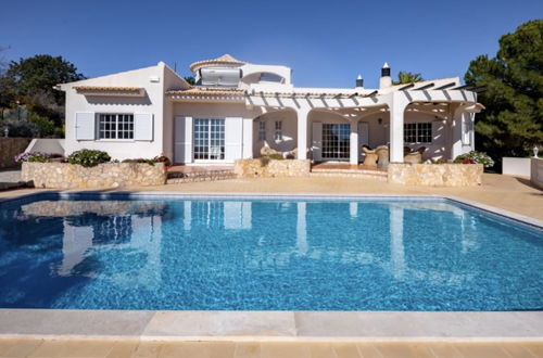 Photo 9 - Beautiful 3-bed Villa in Faro Spool & Seaview