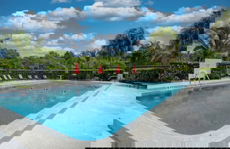Foto 1 - Riverwatch Apartments by Lowkl