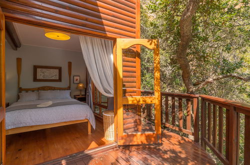 Photo 4 - Ballots Bay Treehouse by HostAgents