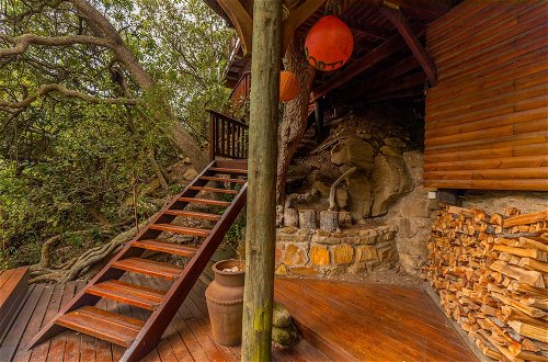 Photo 19 - Ballots Bay Treehouse by HostAgents