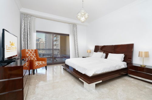 Photo 11 - LuxBnB Fairmont Palm Jumeirah 2.5BDR