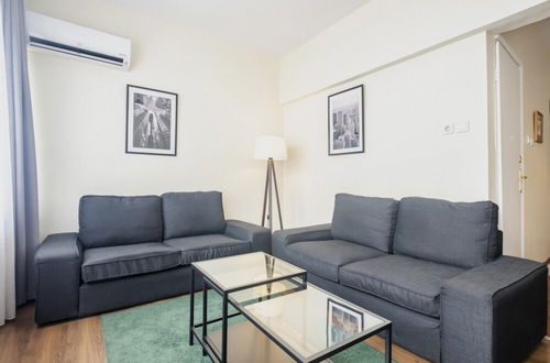 Photo 4 - Lovely Flat 6 Min to Taksim Square in Cihangir