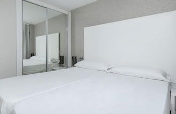 Sand Beach Apartments - Photo 6