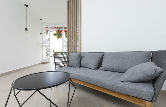 Sand Beach Apartments - Photo 4