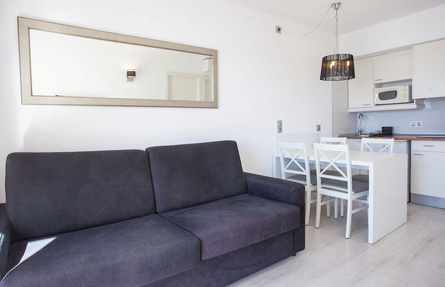 Sand Beach Apartments - Photo 8