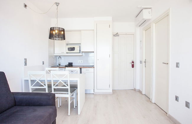 Sand Beach Apartments - Photo 11