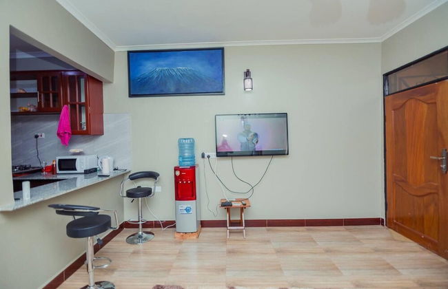 Stunning 2-bed Apartment in Moshi Town - Photo 15