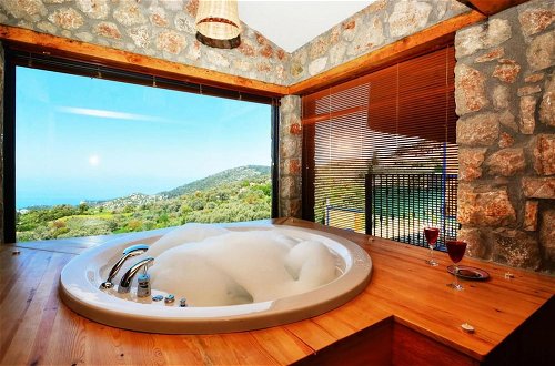 Foto 11 - Villa Monte Telmossos With Private Pool, Jakuzzi and Sea View