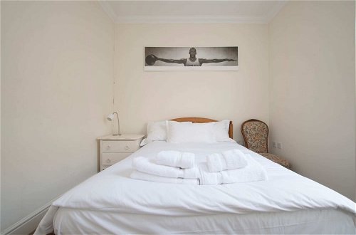Photo 3 - Unique and Cozy 1 Bed Flat in Dalston