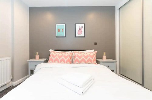 Foto 8 - Stylish & Luxurious 2 Bedroom Flat - Shoreditch