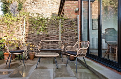 Foto 17 - Interior Designed House With Garden in North West London by Underthedoormat