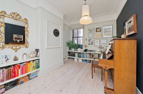 Photo 15 - Interior Designed House With Garden in North West London by Underthedoormat