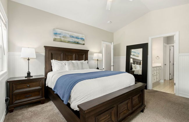Fabulous Family-friendly Retreat by Windsor Lake! - Photo 3