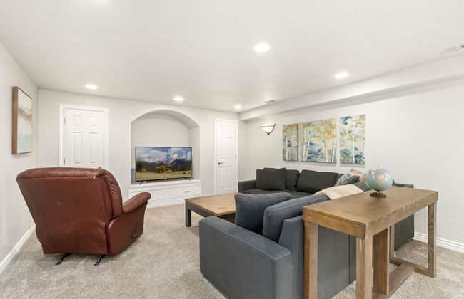 Fabulous Family-friendly Retreat by Windsor Lake! - Photo 15
