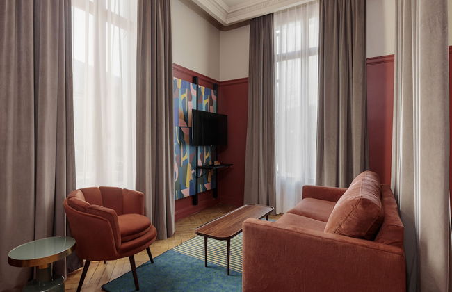 Hôtel Corneille - Entrée autonome, réception en ligne -Encore Mieux - Foto 10