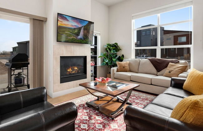 Modern Townhome Steps From the Brewery District! - Foto 1