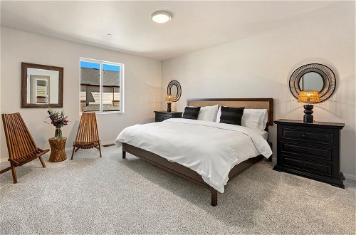 Photo 10 - Modern Farmhouse Townhome – Great Central Location