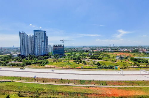 Photo 15 - Cozy Studio At 17Th Floor Sky House Bsd Apartment Near Mall