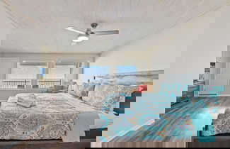 Foto 2 - Put Some Vitamin Sea in Your Vacation! Gulf Front Town Home - Quiet West End