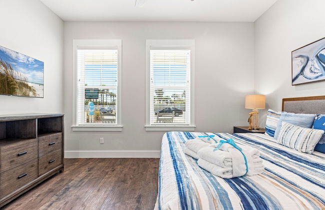 Fabulous Modern Beach House - 4br, 3.5ba: Pool/beach View & Access/balcony - Photo 10