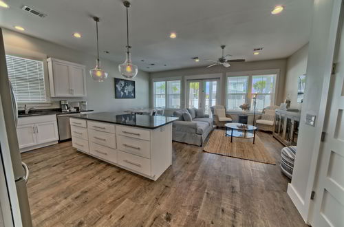 Foto 16 - Fabulous Modern Beach House - 4br, 3.5ba: Pool/beach View & Access/balcony