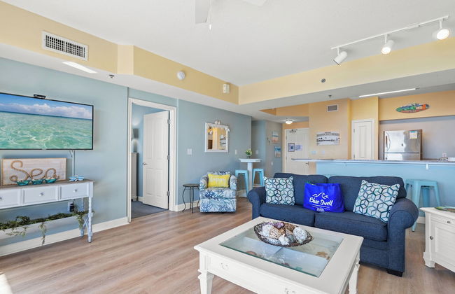 Penthouse With Beautiful Beach Views! 1 Bedroom, 2 Bathroom Penthouse! - Foto 11