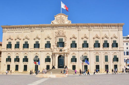 Foto 17 - Luxurious 2BR Apartment in Valletta