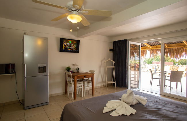 Hillside Resort - Photo 8