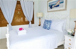Photo 3 - Ocean Front Villa in Aruba - Stunning Full House