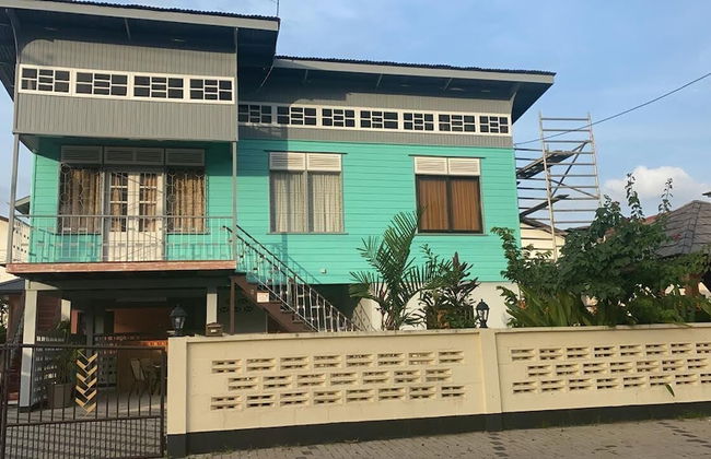 Max Garden and Pool - Photo 60