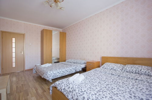 Photo 3 - Hello Apartment on Kolomyazhskiy 26