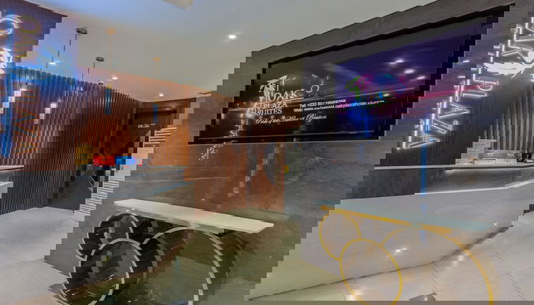 Photo 1 - Oak Plaza Suites