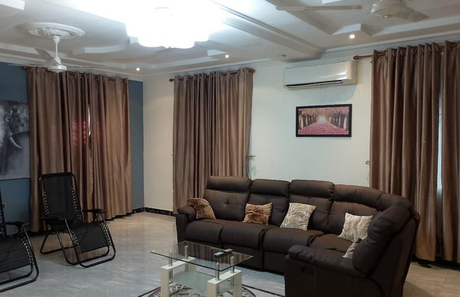 1 Bed Apartment Sleeps 2 - Parking, Garden, Wifi - Foto 5