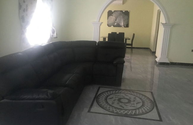 Apartment Sleeps 2 With Private Parking - Foto 7