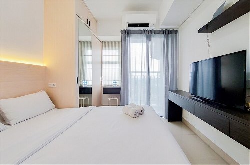 Foto 3 - Well Furnished And Simply Studio At Serpong Garden Apartment