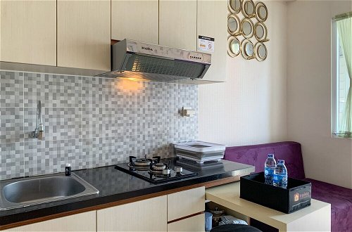 Foto 6 - Modern Look And Comfortable 2Br Green Pramuka City Apartment