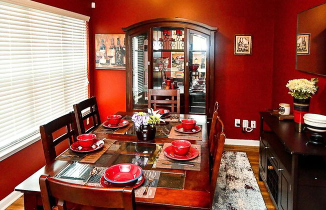 4 - Bed home, w/ Cali King Bed - 12 mins. to DTWN - Foto 52