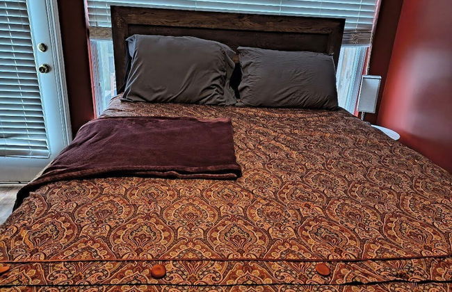 4 - Bed home, w/ Cali King Bed - 12 mins. to DTWN - Foto 25