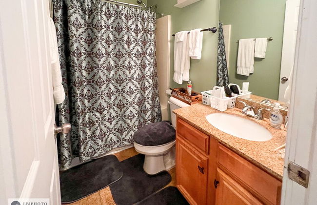 4 - Bed home, w/ Cali King Bed - 12 mins. to DTWN - Foto 59