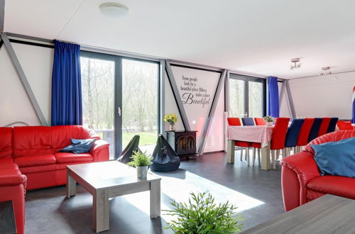 Photo 12 - Spacious Holiday Home in Noordwolde With Garden